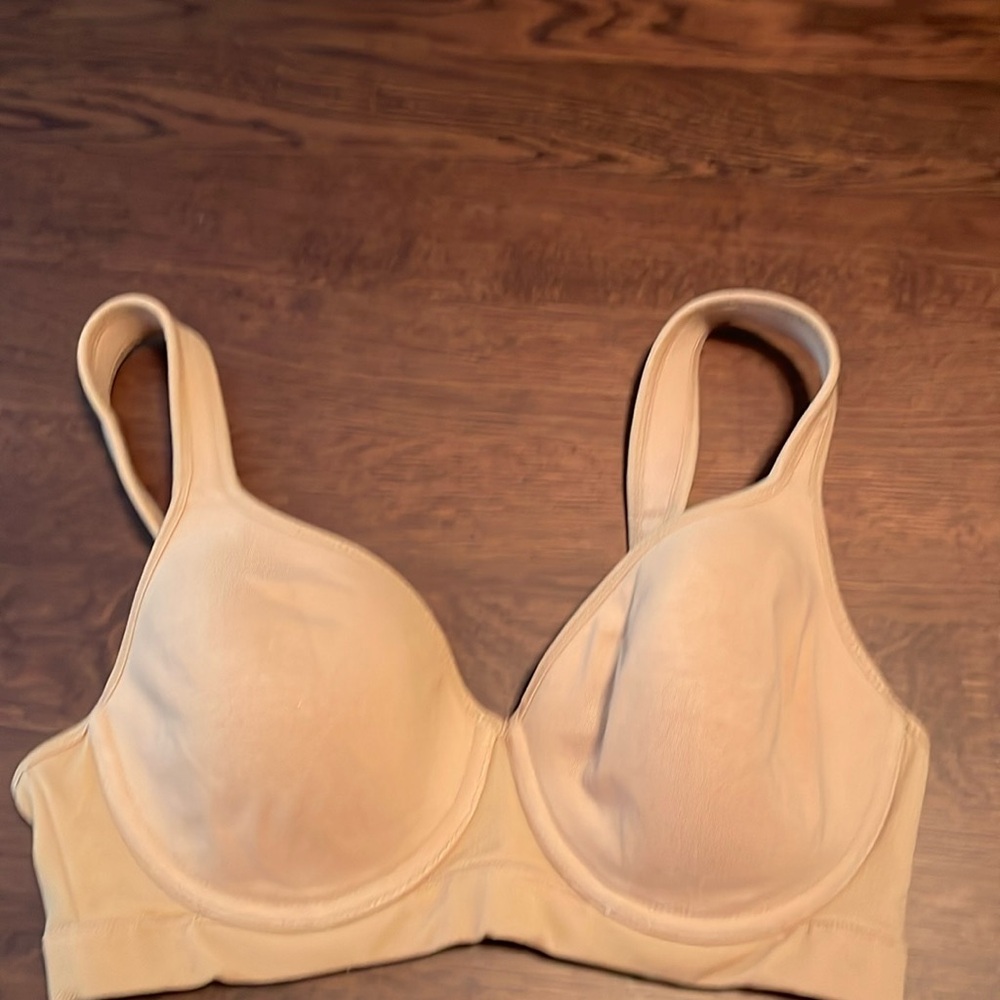 Le Mystere  Athletic Bra. 32C